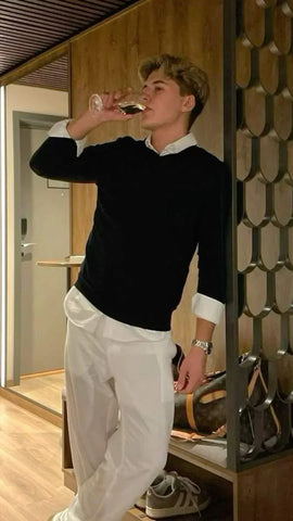 Cliente satisfeito usando nossas roupas