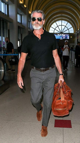 Cliente satisfeito usando nossas roupas